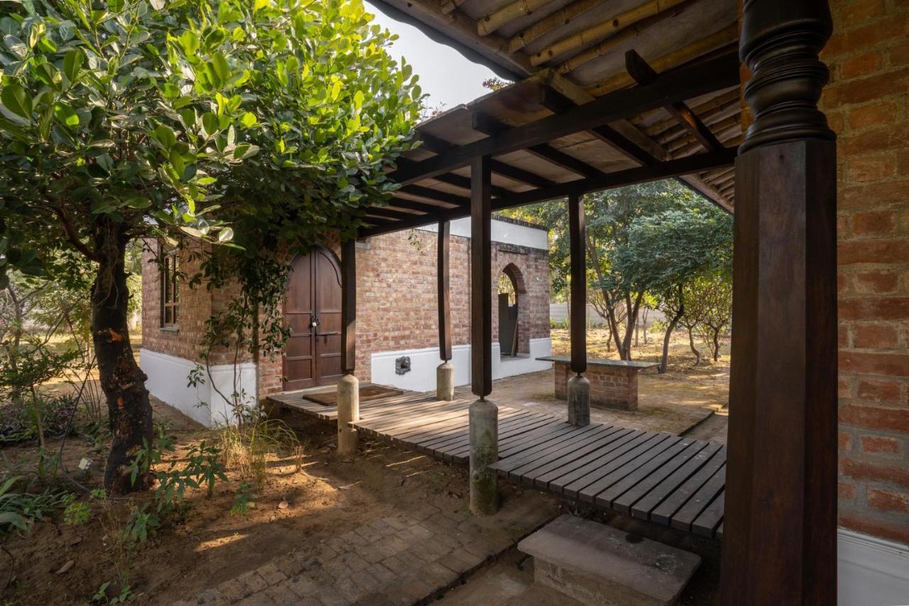 Lohonostays Bamboo House Sadhrana Bagh Gurgaon Ngoại thất bức ảnh